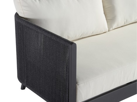 Salotto da esterno elegante per ambienti residenziali e contract