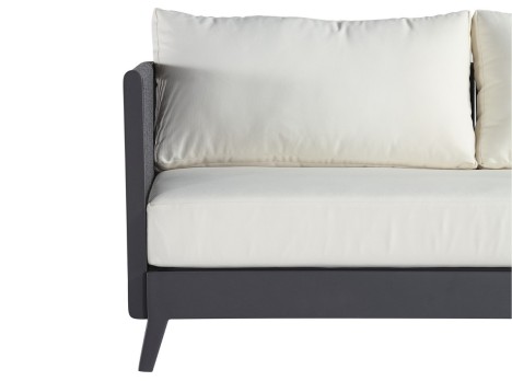 Intreccio in corda che valorizza linee e volumi