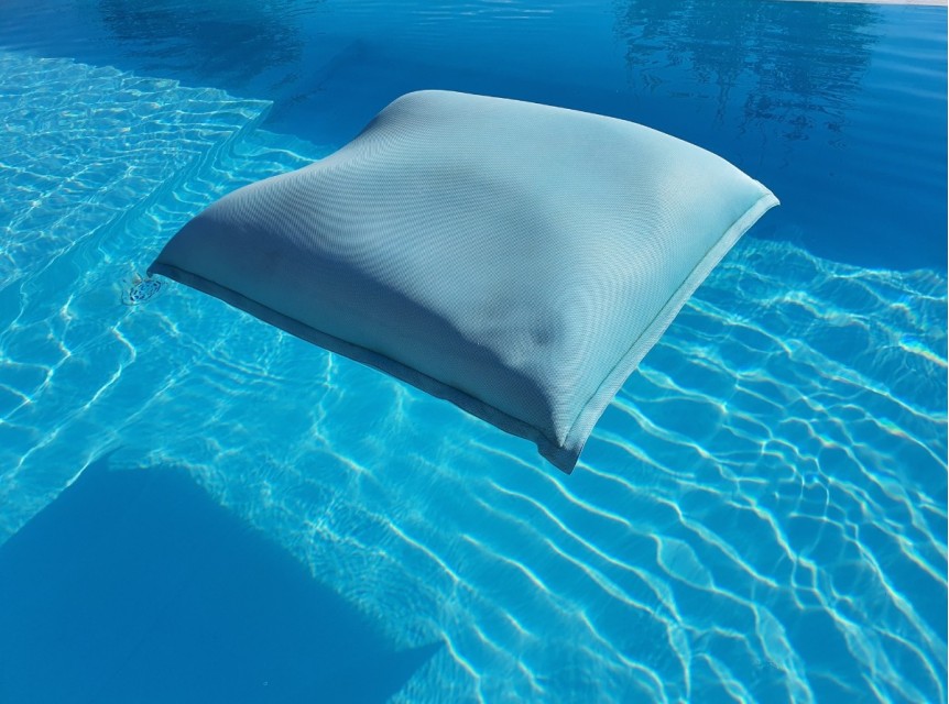 Cuscino galleggiante imbottito morbido in tessuto