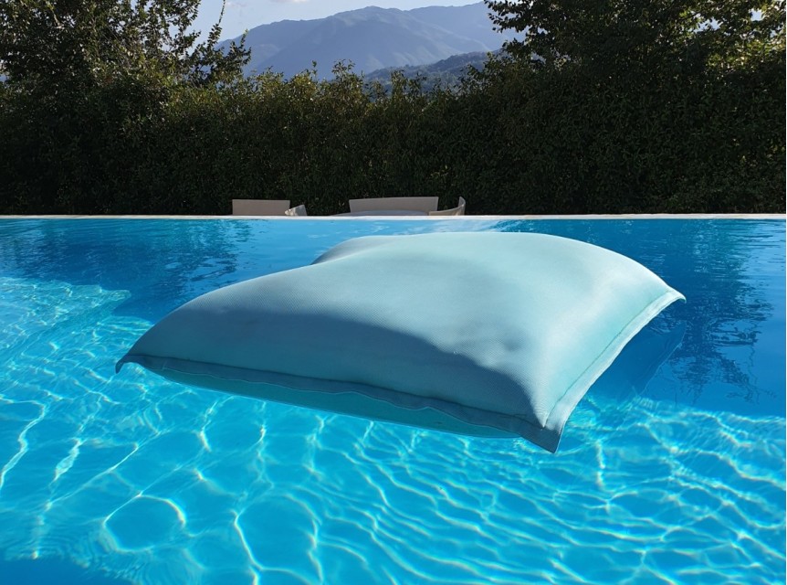 Pomodone galleggiante in tessuto per piscina