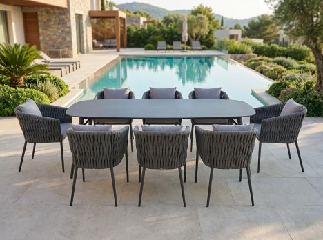 Tavolo di design otto posti per esterni di lusso