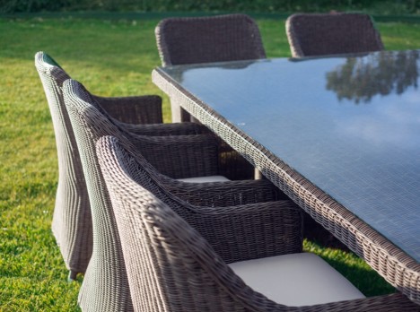 Poltrona da esterno in stile classico intrecciato