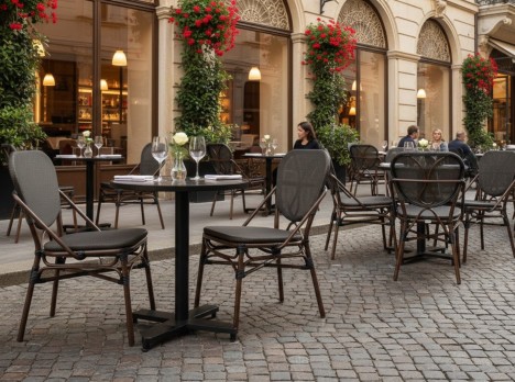 Sedia bistro impilabile di alta qualità