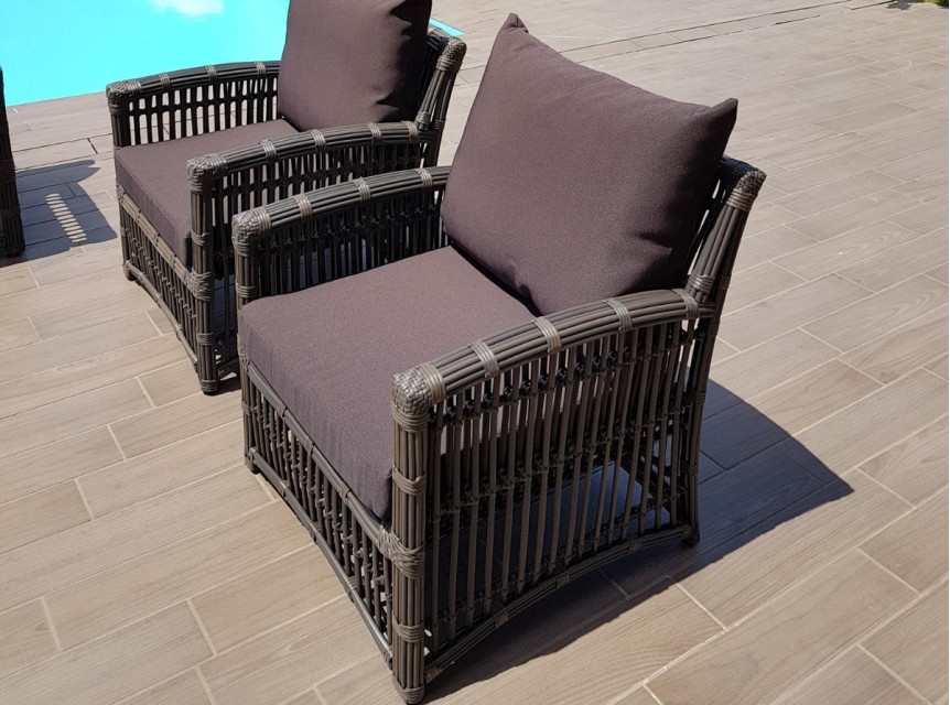 Poltrone da esterno con bracciolo e schienale alto