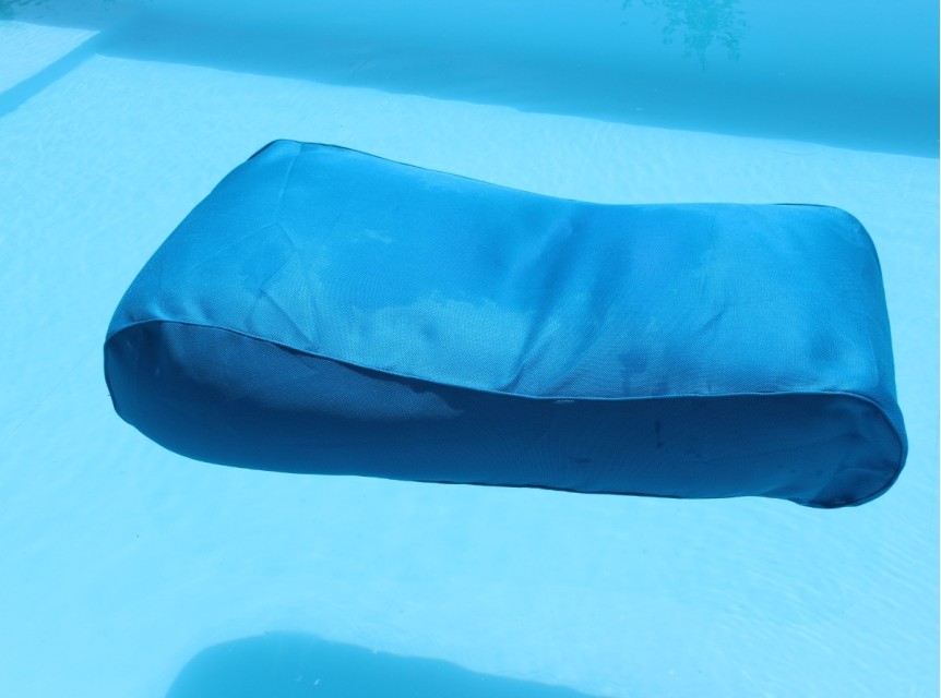 Floating daybed Aqua