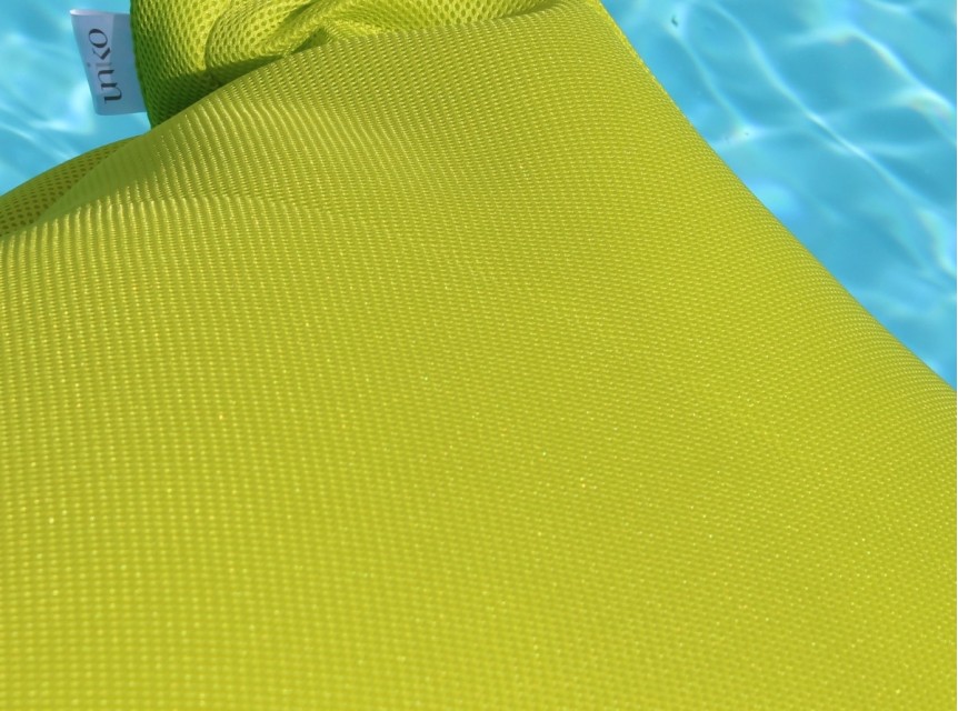 Dettaglio tessuto poltrona Aqua giallo