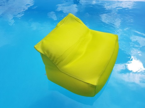 Poltrona galleggiante imbottita per piscina con tessuto alveolare