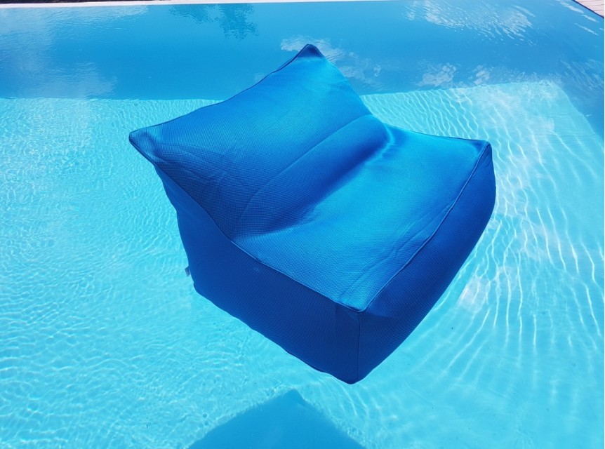 Poltrona imbottita galleggiante Aqua turchese