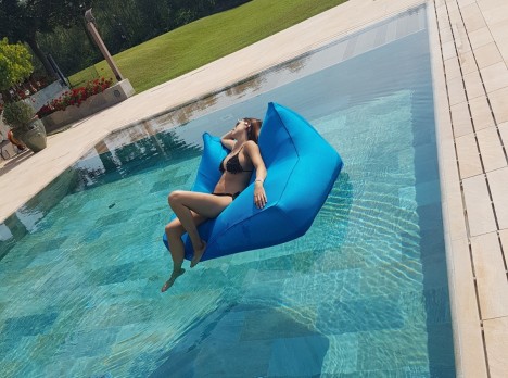 Poltrona morbida galleggiante in tessuto