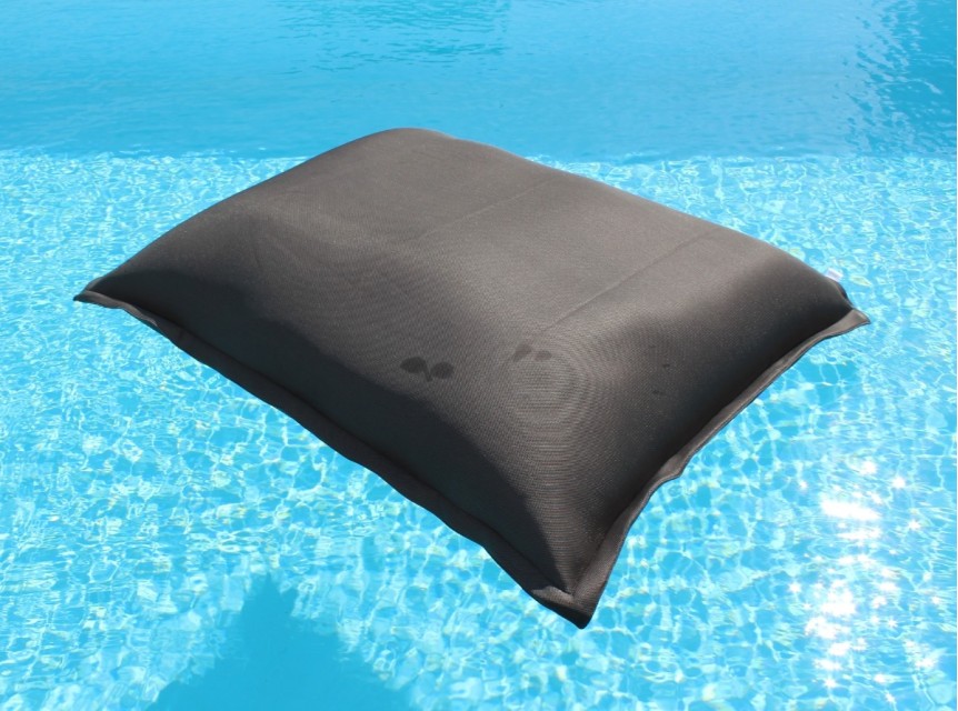 Maxi cuscinone galleggiante per piscina
