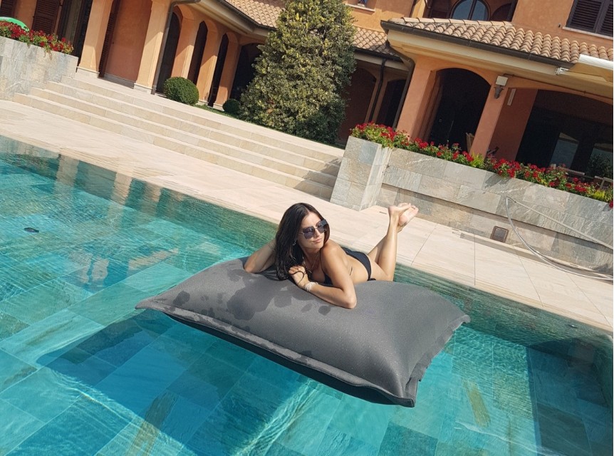 Morbido cuscino galleggiante per piscina con imbottitura