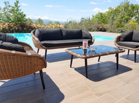 Il dettaglio della fibra mostra la ricchezza delle tonalità naturali, studiate per durare nel tempo senza scolorire.