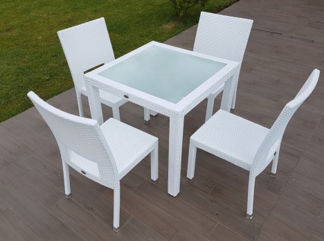 Sedia impilabile da giardino in alluminio e rattan bianco