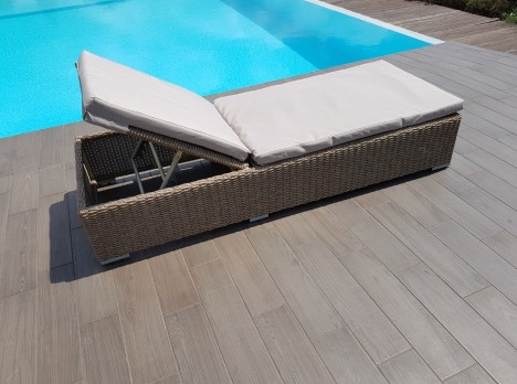Sdraio per esterno in rattan sintetico intrecciato a mano