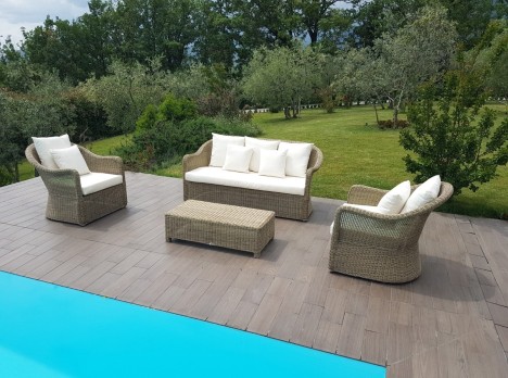 Tavolino da giardino Vilena con piano in vetro temperato