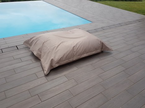 Cuscino maxi formato per esterno in tessuto tecnico