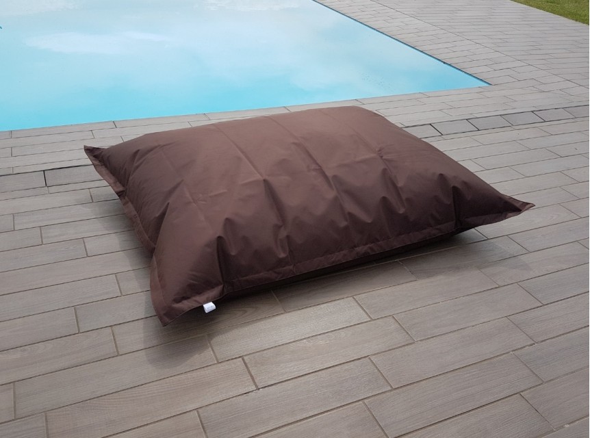 Pomodone da giardino colore marrone