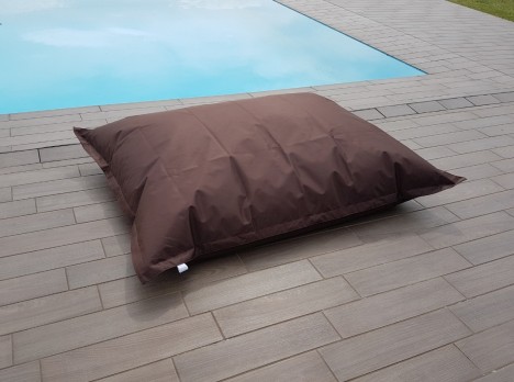 Pomodone da giardino colore marrone