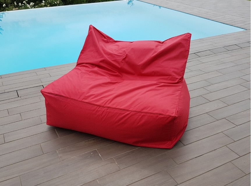 Poltrona a sacco per esterni colorata in tessuto rosso