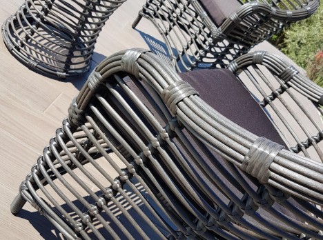 Intreccio artigianale in fibra tonda di qualità