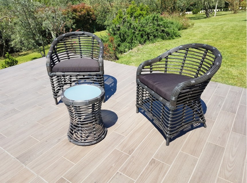 Set due posti per balconi o piccoli spazi all'aperto