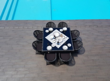 Tavolo da esterno per cene all'aria aperta