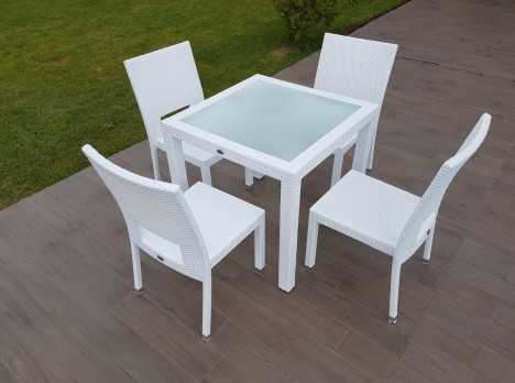 Tavolo quattro posti da esterno per arredo bar