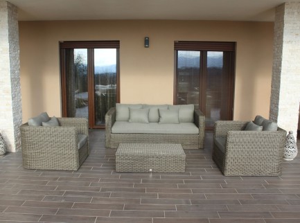 Salotto da esterno classico in midollino sintetico grigio 2