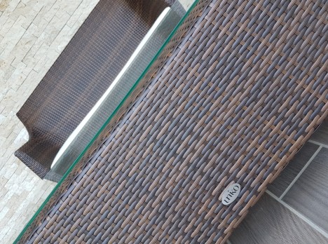 Intreccio in rattan sintetico marrone