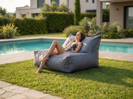 Poltrona morbida per esterno in tessuto grigio