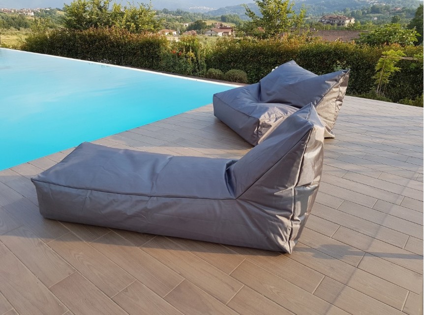 Lettino imbottito con rivestimento in tessuto removibile