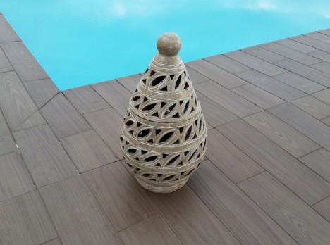 Lanterna in terracotta lavorata a mano per esterni di classe