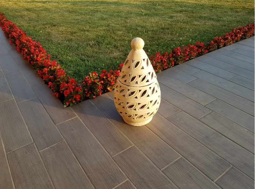 Lanterna da giardino per punti luce eleganti