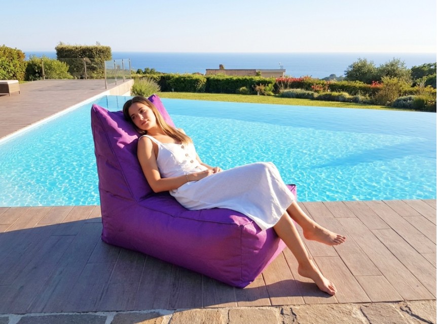 Poltrona da esterno a sacco in tessuto colore viola