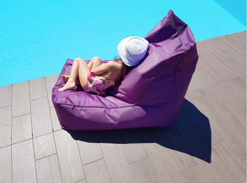 Poltrona imbottita per esterno in tessuto outdoor viola