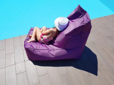 Poltrona imbottita per esterno in tessuto outdoor viola