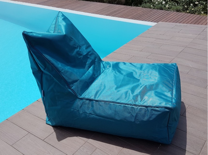 Poltrona colorata in tessuto outdoor per arredo spiaggia