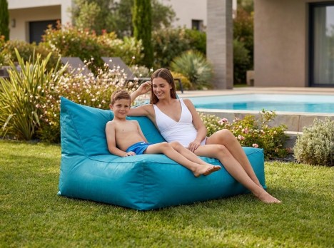 Poltrona due posti per esterno imbottita in tessuto outdoor