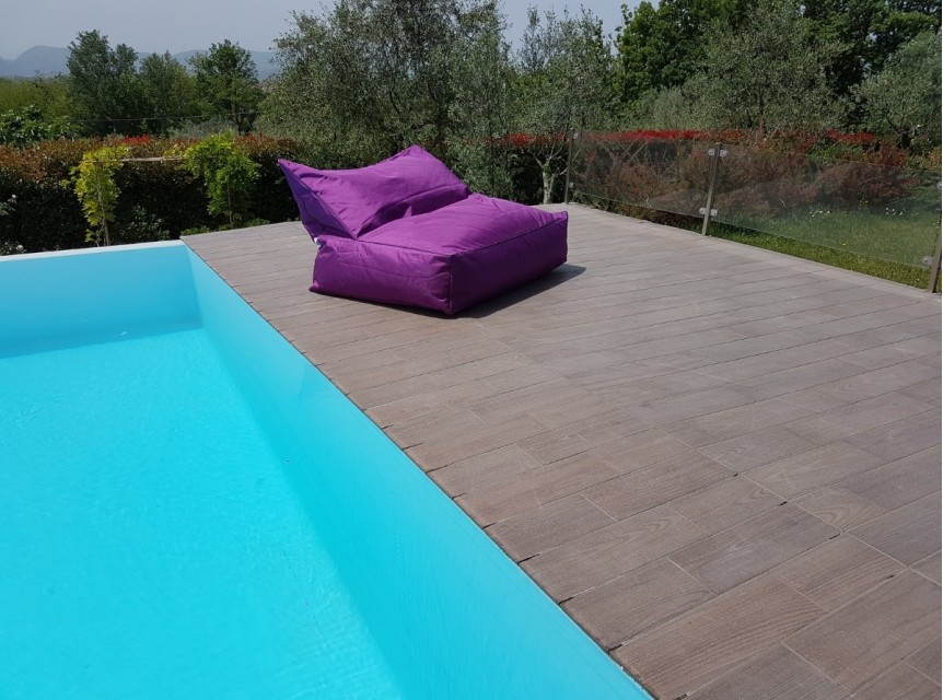 Seduta per esterno in tessuto con imbottitura morbidissima