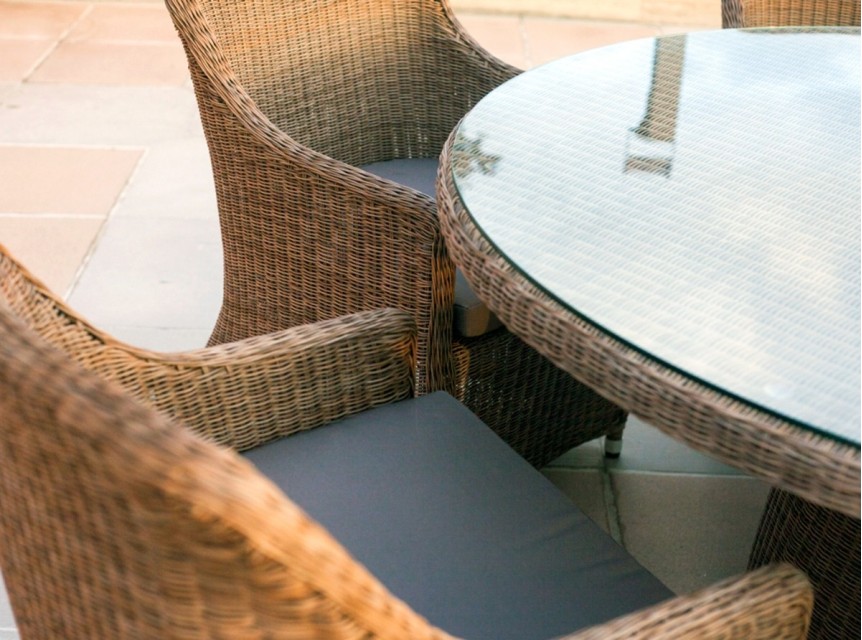 Intreccio artigianale in fibra tonda sintetica