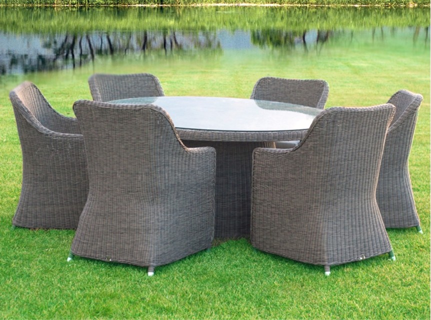 Tavolo tondo per esterno di alta qualità con poltrone