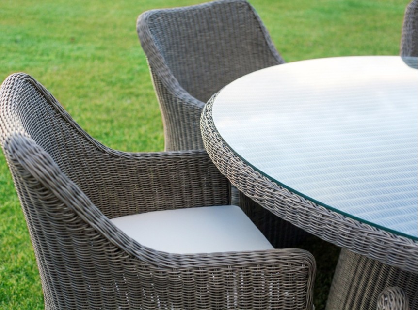 Poltrona da esterno con schienale alto e cuscino