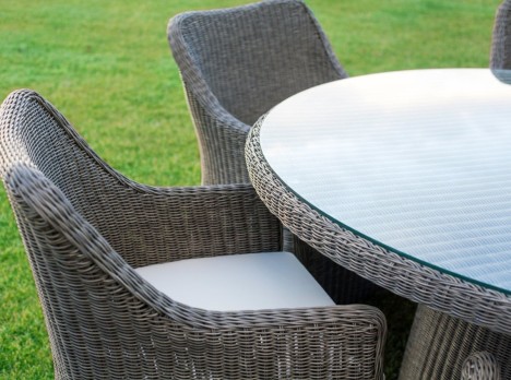 Poltrona da esterno con schienale alto e cuscino