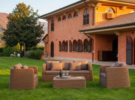 Salotto per esterno di design in fibra sintetica Thay brown 2