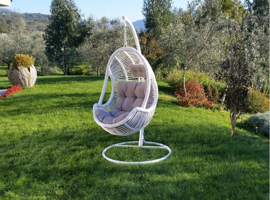 Poltrona sospesa per relax all'aria aperta