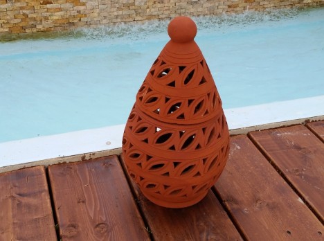 Lanterna in terracotta per punti luce da esterno