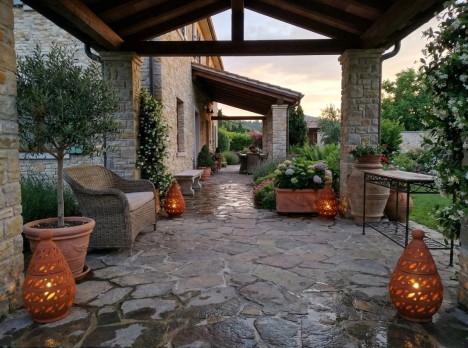 Lanterna in terracotta fatta a mano di design