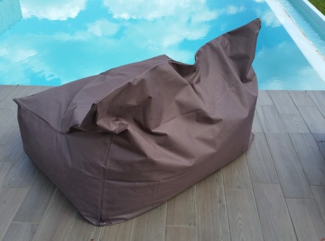 Divano a sacco da giardino in tessuto marrone