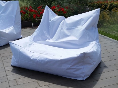 Divano da giardino in tessuto con imbottitura ergonomica