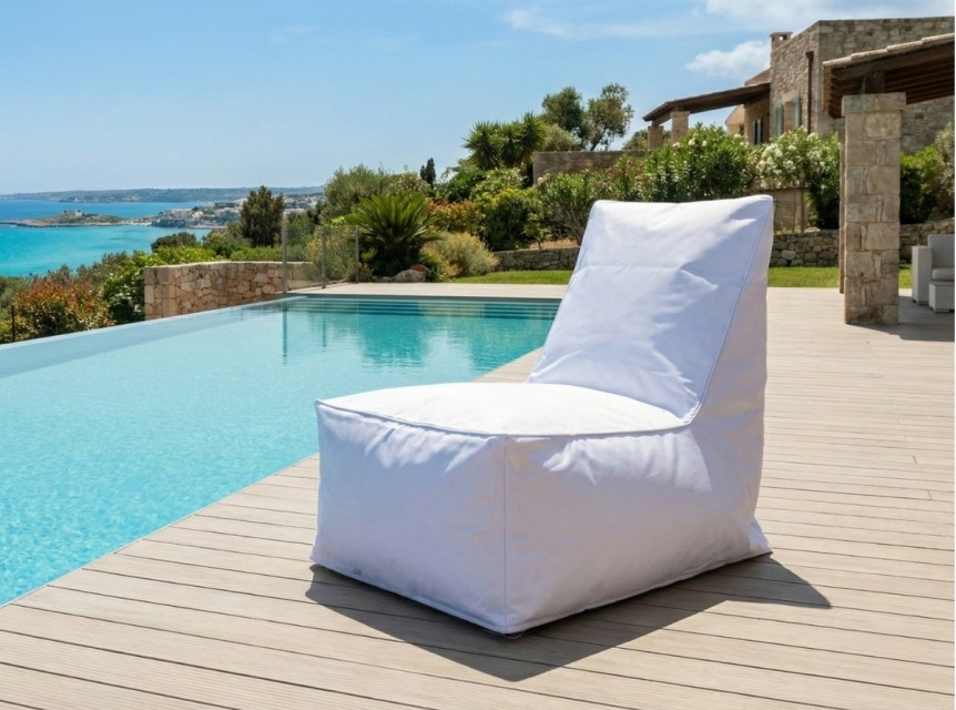 Poltrona da esterno Shine white